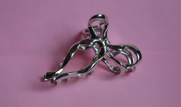 Honey Bow Charm Clip - Image 3