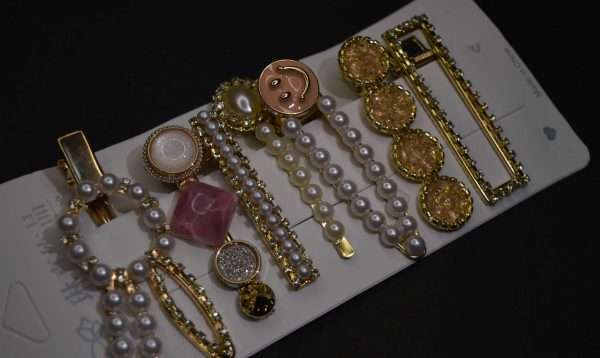 Elegant Pearl & Stone Hair Clip Set – 9 Pieces - Image 4