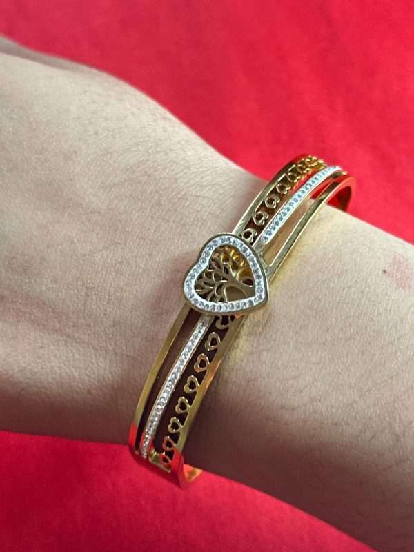 Golden Heart Cuff - Image 2
